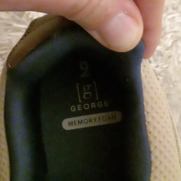 Men's Canvas Loafers, Size 9 - Picture 6 of 6